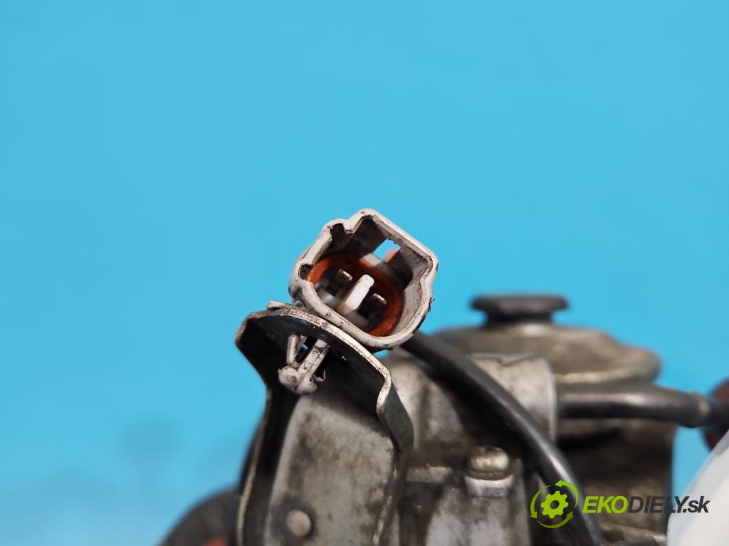 Toyota Avensis III T27 2009-2018 2.0 D4D 126 hp manual 93 kW 1998 cm3 4- obal filtra paliva 23300-0R050