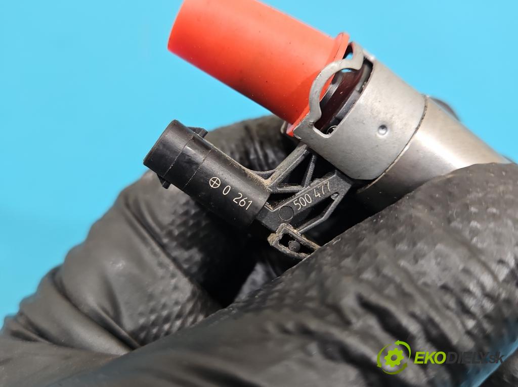 Skoda Fabia III 2014- 2021 1.2 TSI 110 HP manual 81 kW 1197 cm3 5- vstrek 0261500477 (Vstrekovač paliva)