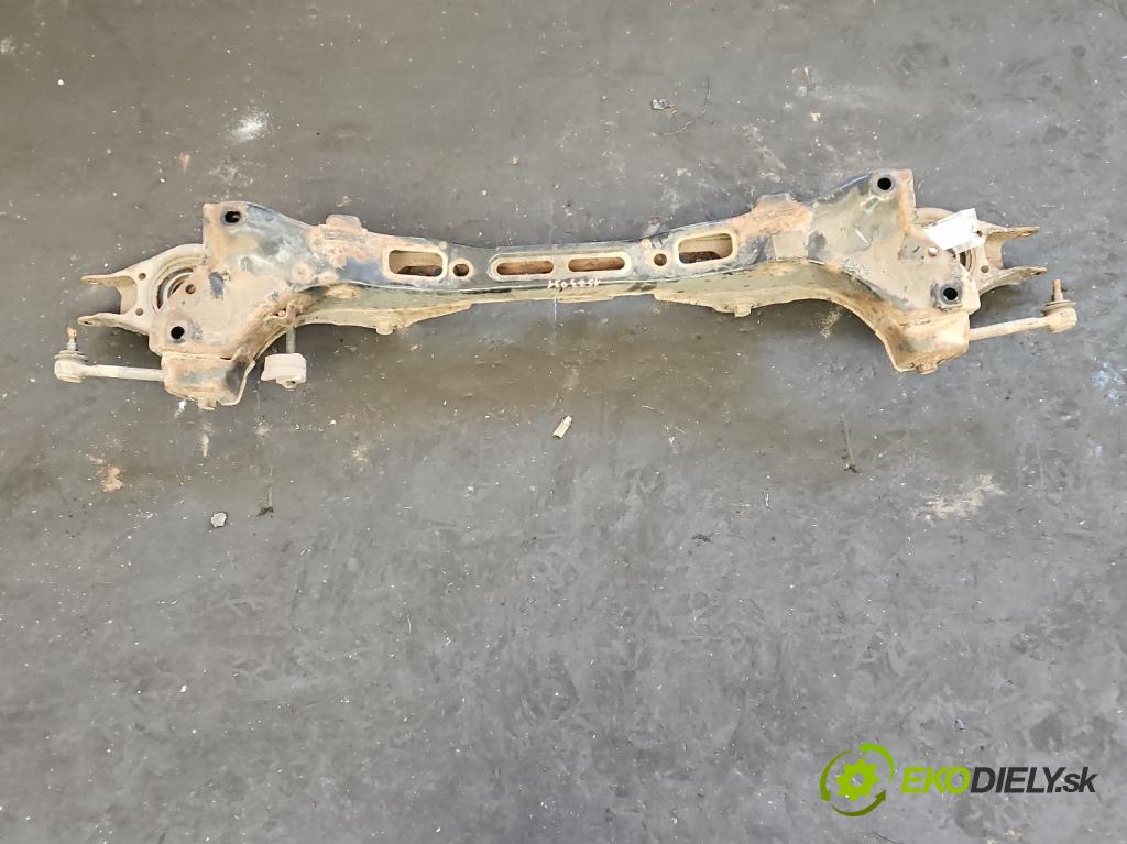 Hyundai I30 II 2012-2016 1.4 16v 100 hp manual 73.2 kW 1396 cm3 5- zadní výztuha  (Zadní výztuha)