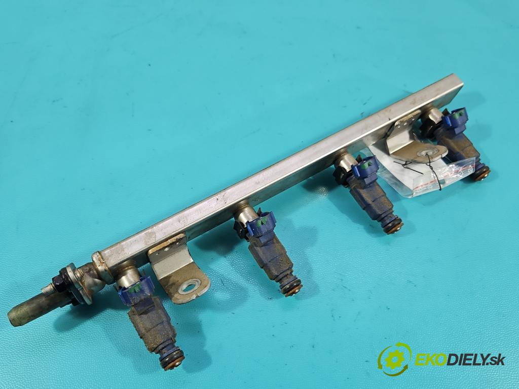 Hyundai I30 II 2012-2016 1.4 16v 100 HP manual 73.2 kW 1396 cm3 5- vstrek 35310-2B000 (Vstrekovač paliva)