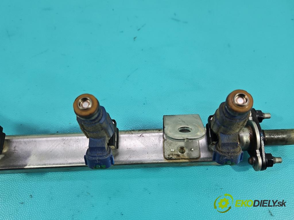 Hyundai I30 II 2012-2016 1.4 16v 100 HP manual 73.2 kW 1396 cm3 5- vstrek 35310-2B000 (Vstrekovač paliva)