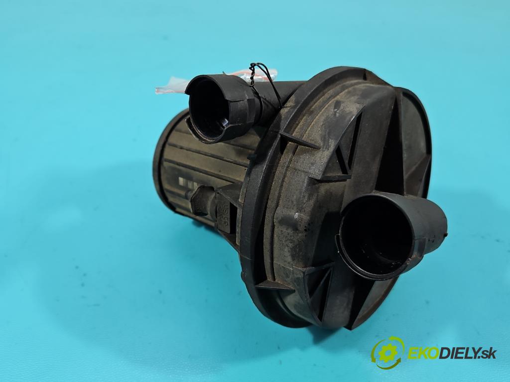 Audi A3 8L 1996-2003 1.6 SR 102 HP manual 75 kW 1595 cm3 3- pompa vzduchu sekundární: 06A959253B