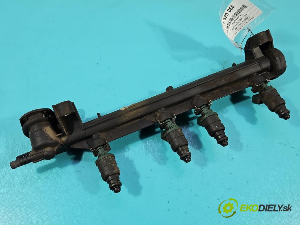 Audi A3 8L 1996-2003 1.6 SR 102 HP manual 75 kW 1595 cm3 3- vstrek 06A133317A (Vstrekovač paliva)