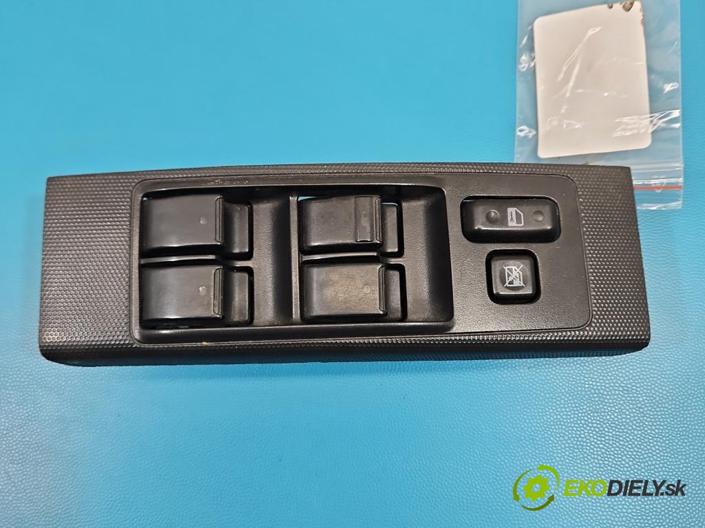 Toyota Corolla Verso II 2004-2009 2.2 d4d 136 HP manual 100 kW 2231 cm3 5- prepínač okien spätných zrkadiel 84820-0F030