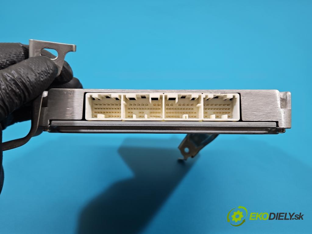 Toyota Corolla Verso II 2004-2009 2.2 d4d 136 HP manual 100 kW 2231 cm3 5- riadiaca jednotka motora 89661-0F101