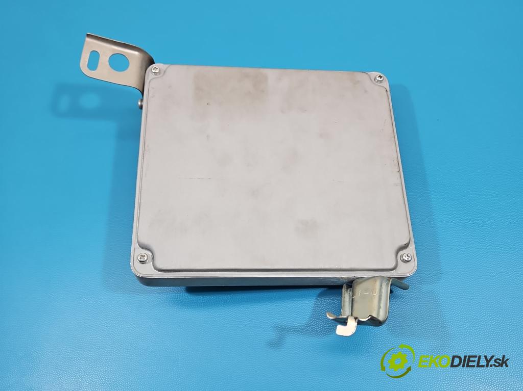 Toyota Corolla Verso II 2004-2009 2.2 d4d 136 HP manual 100 kW 2231 cm3 5- riadiaca jednotka motora 89661-0F101