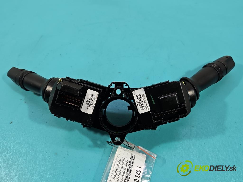 Hyundai I30 II 2012-2016 1.6 crdi 110 HP manual 81 kW 1582 cm3 5- prepínač komplex: 93420-2K560 (Prepínacie páčky pod volantom)