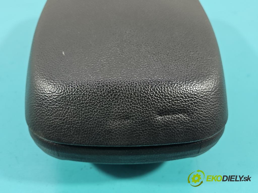 Hyundai I30 II 2012-2016 1.6 crdi 110 HP manual 81 kW 1582 cm3 5- operadlo  (Lakťová opierka)