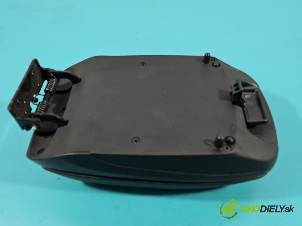 Hyundai I30 II 2012-2016 1.6 crdi 110 HP manual 81 kW 1582 cm3 5- operadlo  (Lakťová opierka)