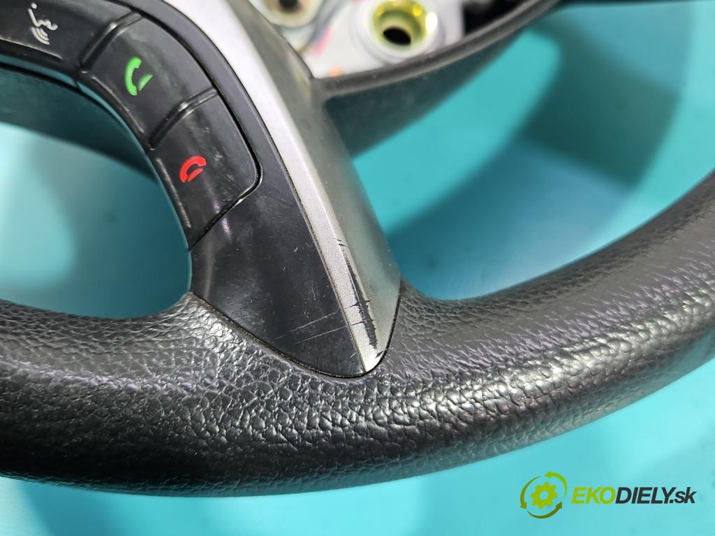 Hyundai I30 II 2012-2016 1.6 crdi 110 hp manual 81 kW 1582 cm3 5- volant  (Volant)