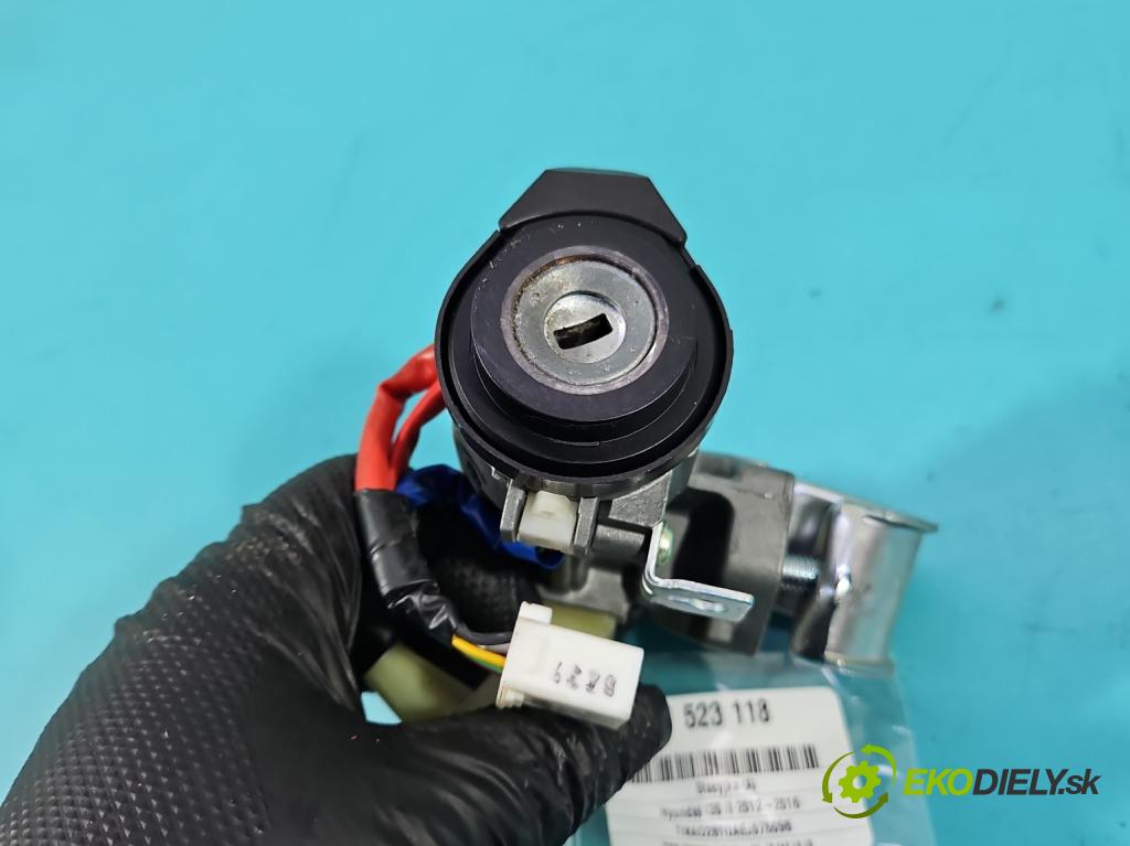 Hyundai I30 II 2012-2016 1.6 crdi 110 HP manual 81 kW 1582 cm3 5- Spínačka  (Spínacia skrinka)