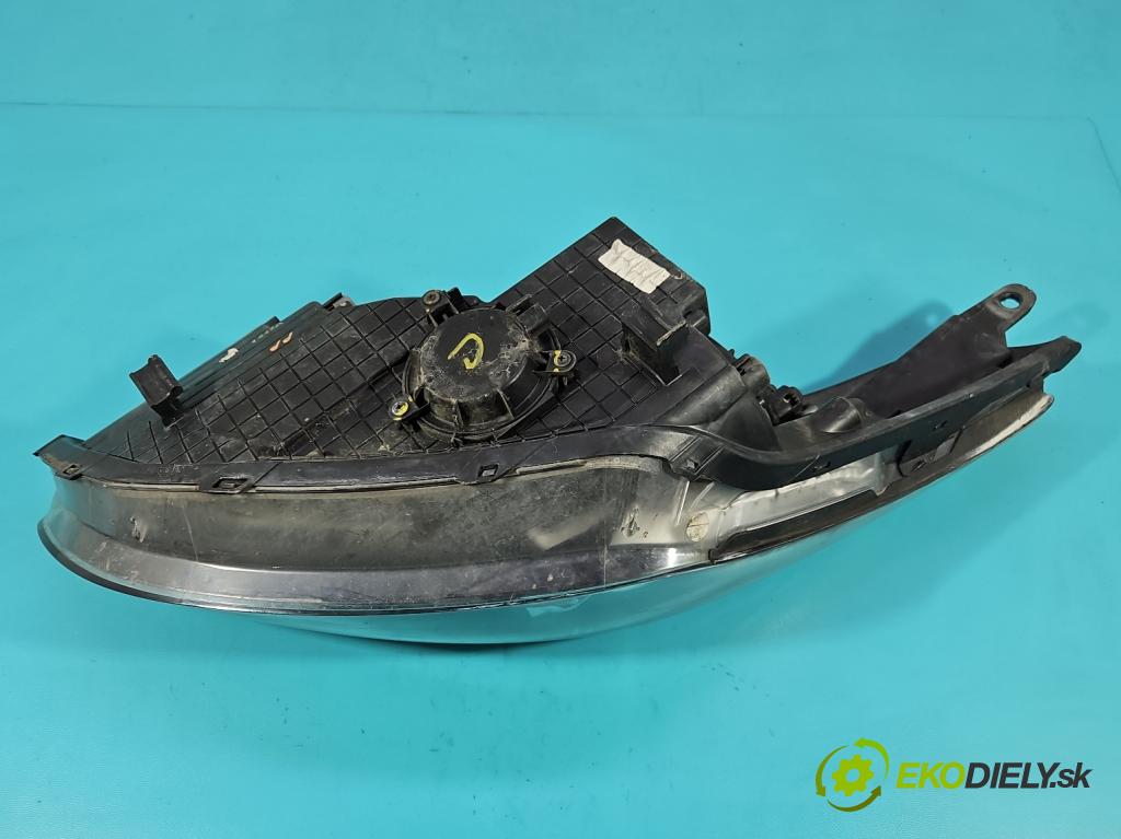 Hyundai I30 II 2012-2016 1.6 crdi 110 HP manual 81 kW 1582 cm3 5- Reflektor: pravý 92102-A6100 (Svetlo predné pravé)