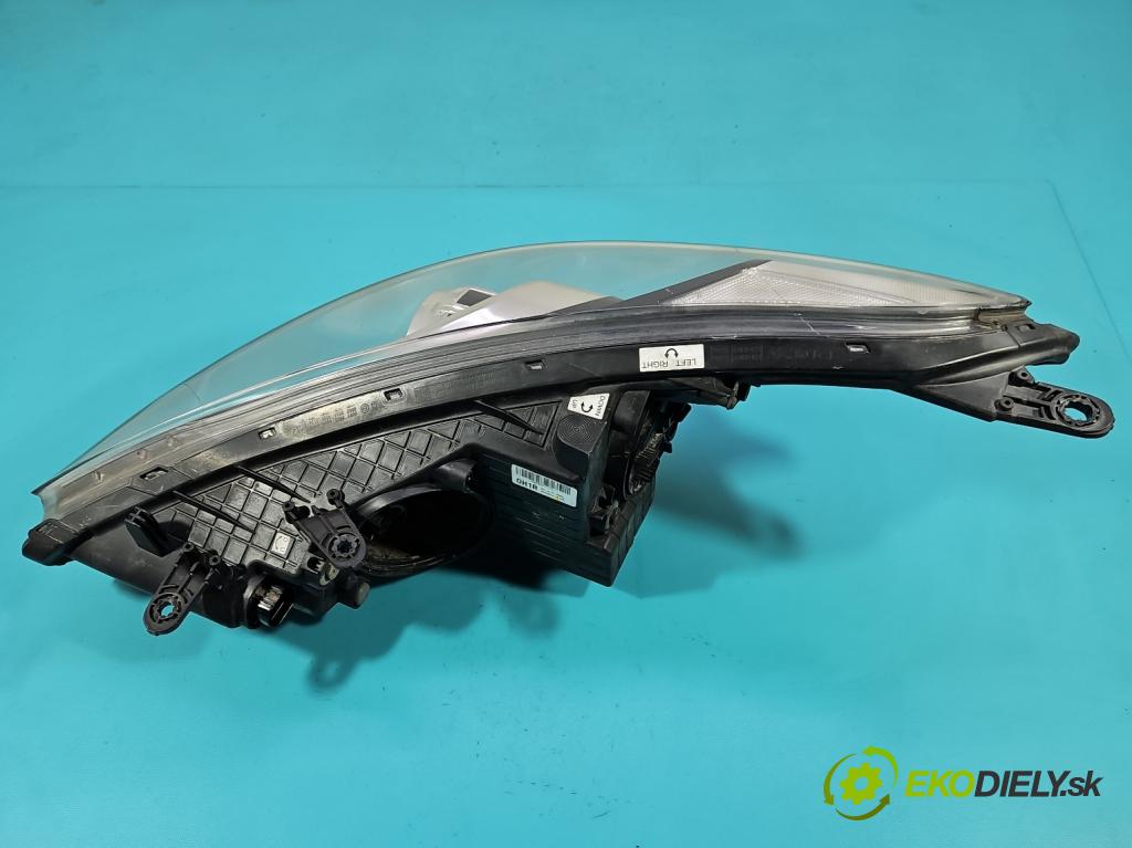 Hyundai I30 II 2012-2016 1.6 crdi 110 HP manual 81 kW 1582 cm3 5- Reflektor: pravý 92102-A6100 (Svetlo predné pravé)