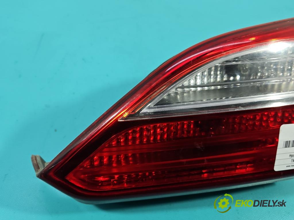 Hyundai I30 II 2012-2016 1.6 crdi 110 hp manual 81 kW 1582 cm3 5- světlo zadní pravé  (Klika dveří ostatní)