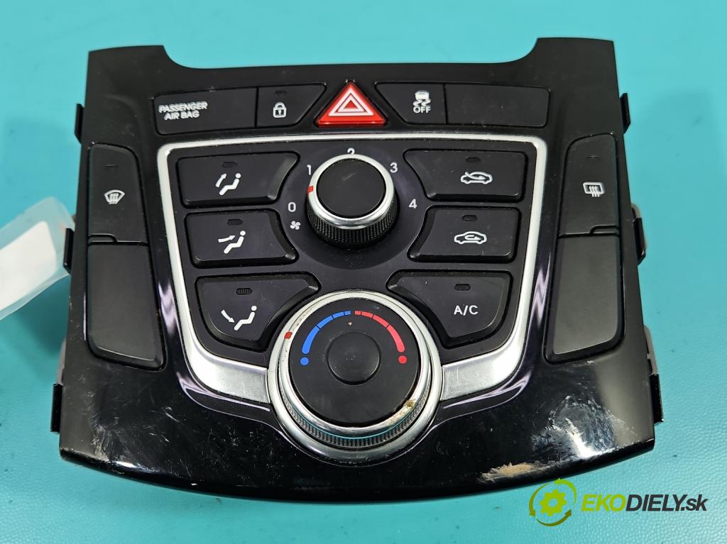 Hyundai I30 II 2012-2016 1.6 crdi 110 HP manual 81 kW 1582 cm3 5- panel kúrenia 97250-A6040GU