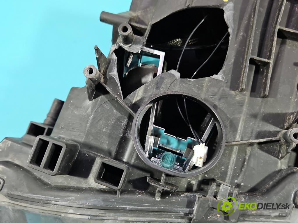 Bmw 3 F30 2011-2018 2.0d 184hp manual 135 kW 1995 cm3 4- Reflektor: pravý 7259526 (Svetlo predné pravé)