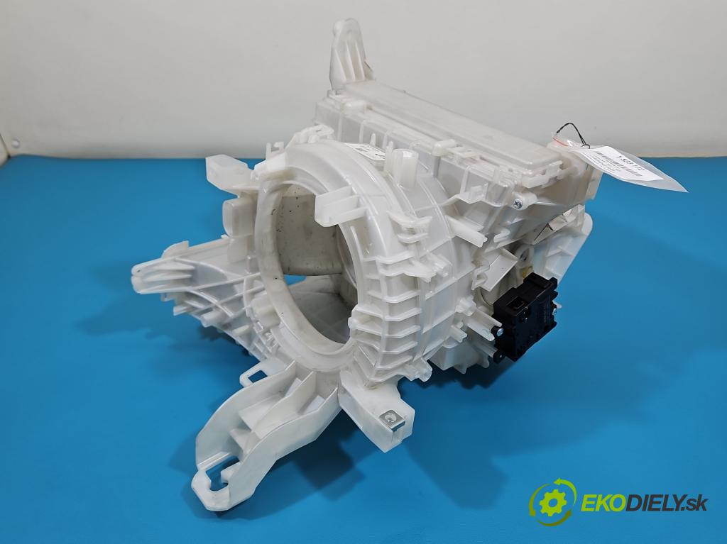 Lexus NX I 2014-2021 2.0 T 238hp automatic 175 kW 1998 cm3 5- radiátor 87010-78051 (Radiátor topení)