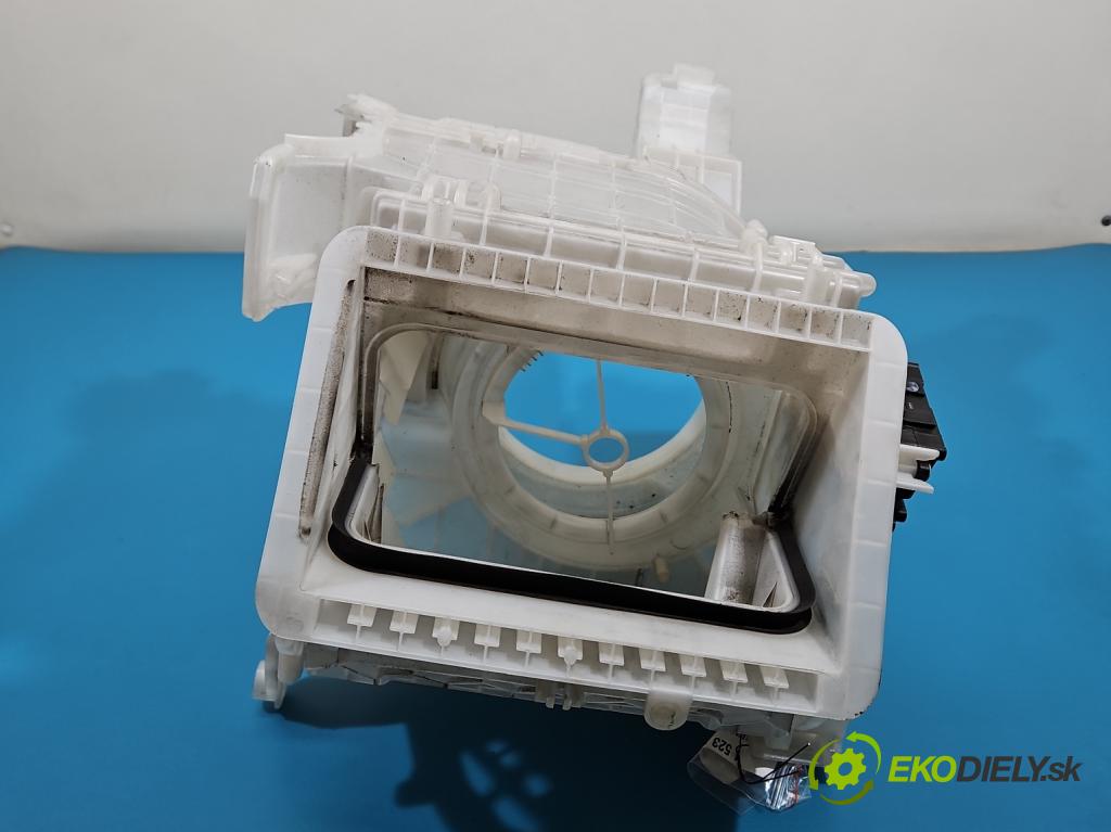 Lexus NX I 2014-2021 2.0 T 238hp automatic 175 kW 1998 cm3 5- radiátor 87010-78051 (Radiátor topení)