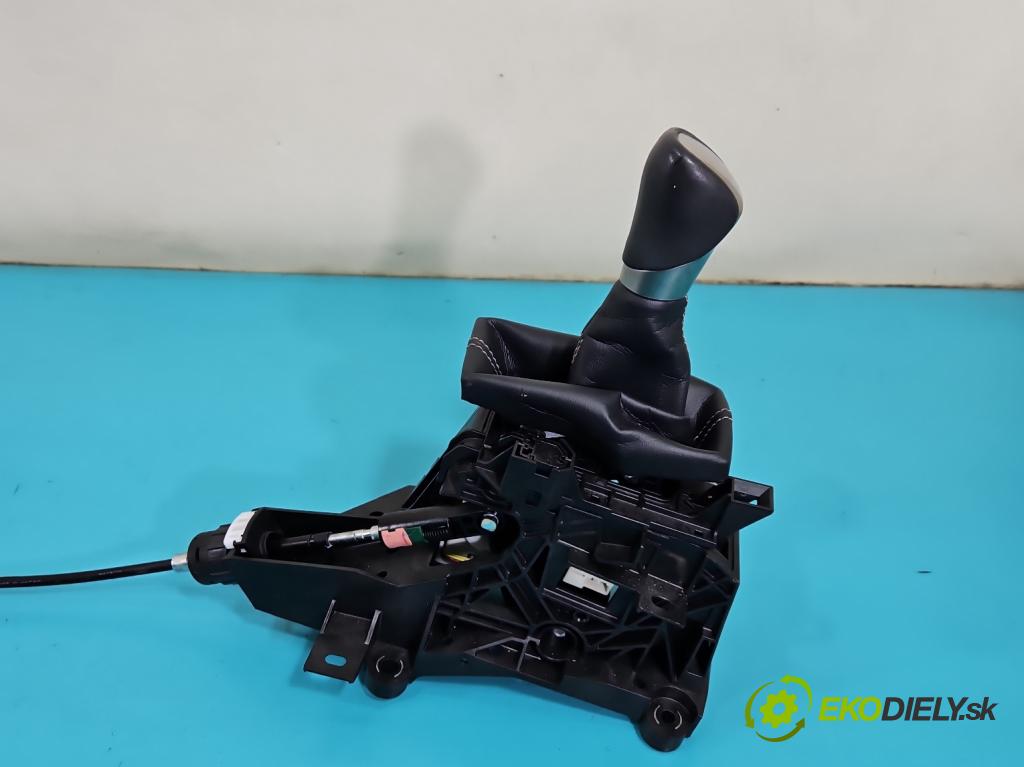 Lexus NX I 2014-2021 2.0 T 238HP automatic 175 kW 1998 cm3 5- Páka: Změny: stupeň,rýchlosť 75M013 (Rýchlostná páka (kulisa))