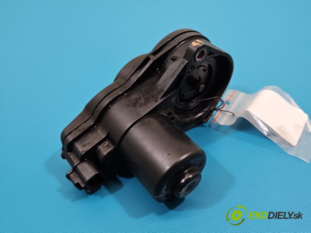 Lexus NX I 2014-2021 2.0 T 238HP automatic 175 kW 1998 cm3 5- Brzda manuál: elektrický: 46310-78010 (Ručná brzda)