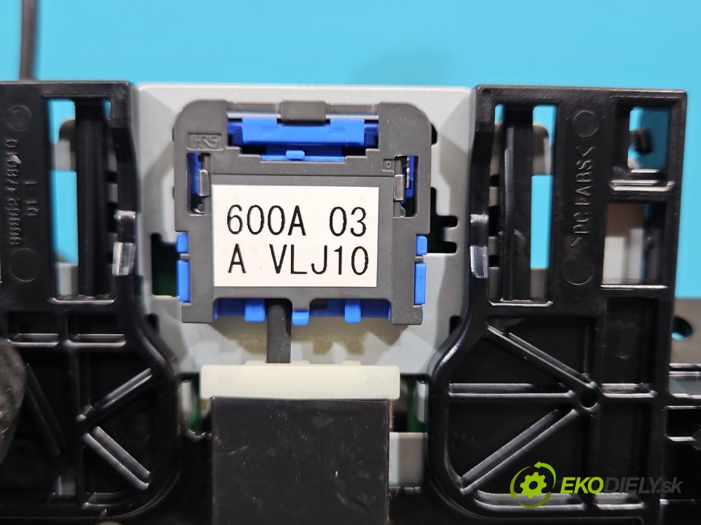 Lexus NX I 2014-2021 2.0 T 238HP automatic 175 kW 1998 cm3 5- Antena 86860-78010-C