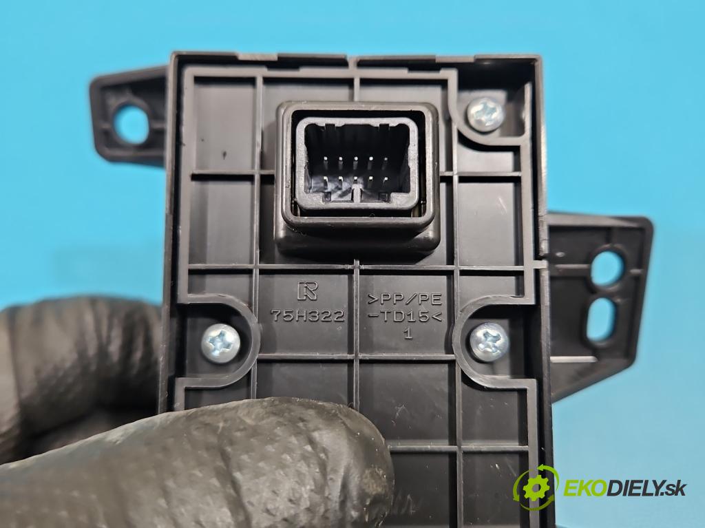 Lexus NX I 2014-2021 2.0 T 238HP automatic 175 kW 1998 cm3 5- prepínač brzda: ručný 75H258 (Prepínacie páčky pod volantom)