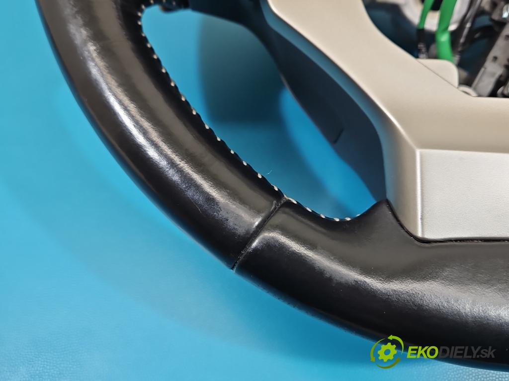 Lexus NX I 2014-2021 2.0 T 238HP automatic 175 kW 1998 cm3 5- volant  (Volant)