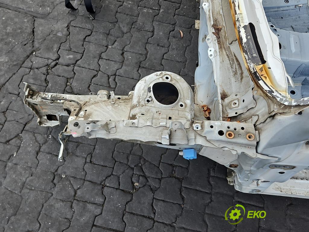 Lexus NX I 2014-2021 2.0 T 238HP automatic 175 kW 1998 cm3 5- štvrťka ľavé