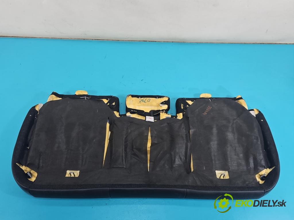 Lexus NX I 2014-2021 2.0 T 238hp automatic 175 kW 1998 cm3 5- Pohovka: zadní  (Sedadlo)