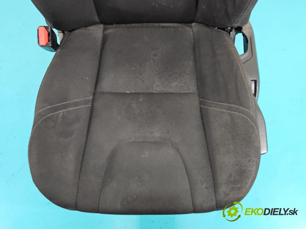 Volvo V40 II 2012-2019 1.6 T3 150 HP manual 110 kW 1596 cm3 5- Sedačka ľavý  (Sedadlo)
