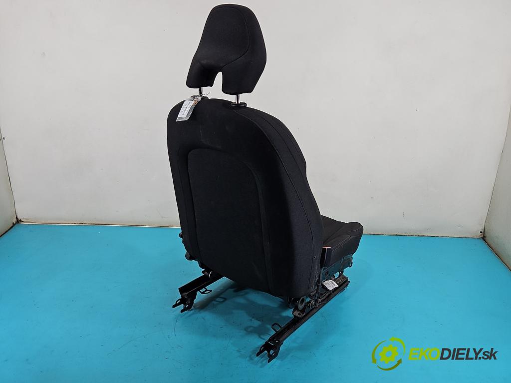 Volvo V40 II 2012-2019 1.6 T3 150 HP manual 110 kW 1596 cm3 5- Sedačka ľavý  (Sedadlo)