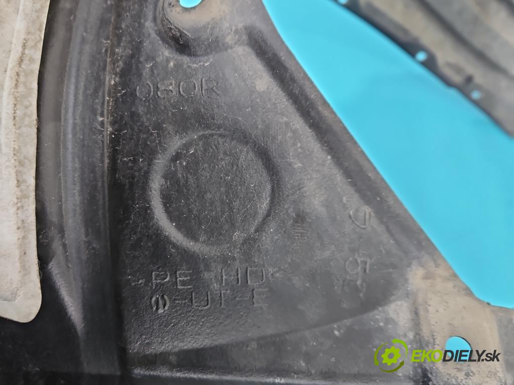 Lexus CT 2010-2022 1.8 VVTI 99 HP automatic 73 kW 1798 cm3 5- Blatník: predné pravé