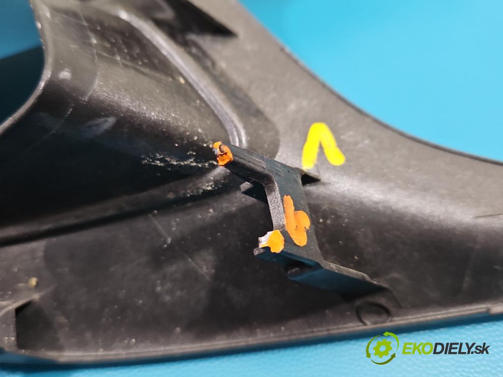 Lexus CT 2010-2022 1.8 VVTI 99 hp automatic 73 kW 1798 cm3 5- Zaślepka: mřížka: nárazníku pravé 81481-76020