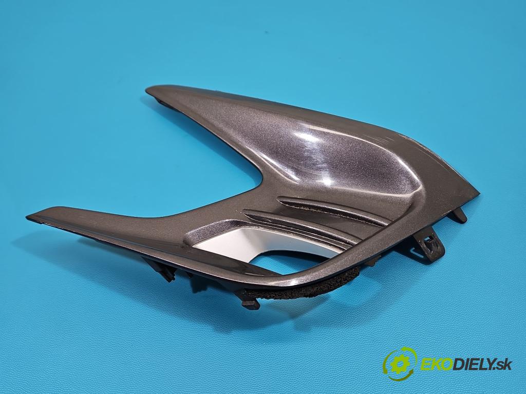 Lexus CT 2010-2022 1.8 VVTI 99 hp automatic 73 kW 1798 cm3 5- Zaślepka: mřížka: nárazníku pravé 81481-76020