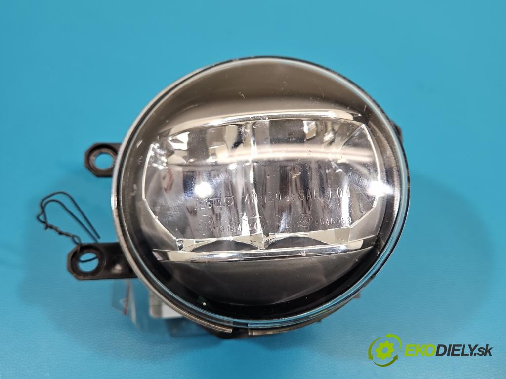 Lexus CT 2010-2022 1.8 VVTI 99 hp automatic 73 kW 1798 cm3 5- Halogen pravý  (Klika dveří ostatní)