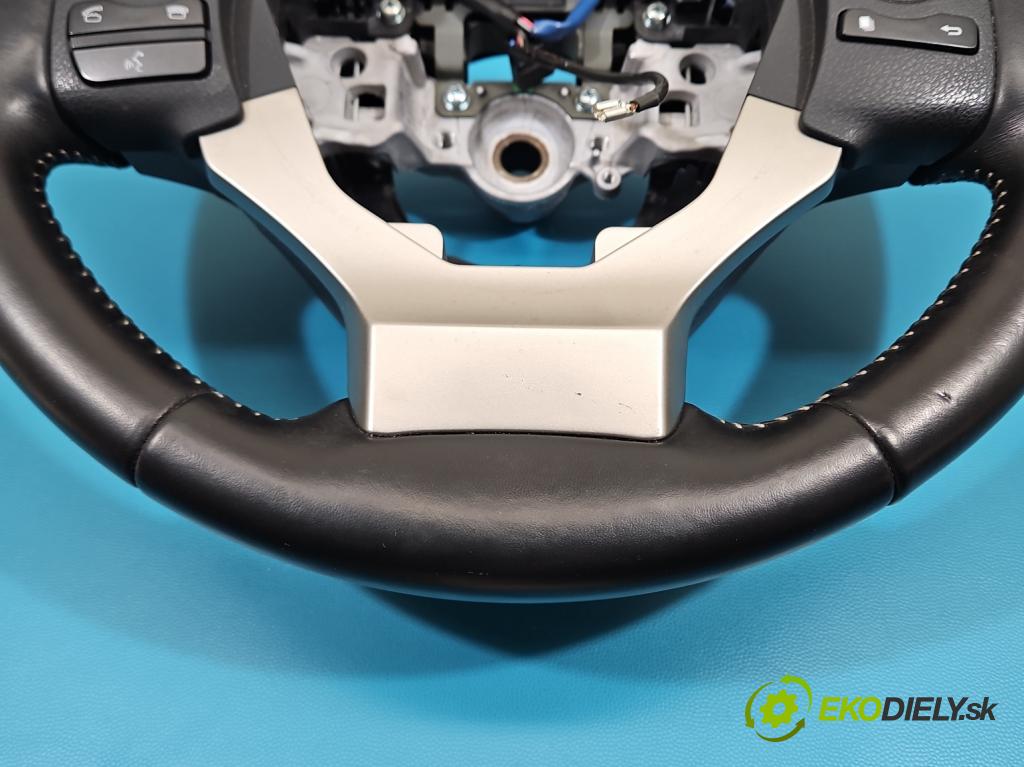 Lexus CT 2010-2022 1.8 VVTI 99 HP automatic 73 kW 1798 cm3 5- volant  (Volant)