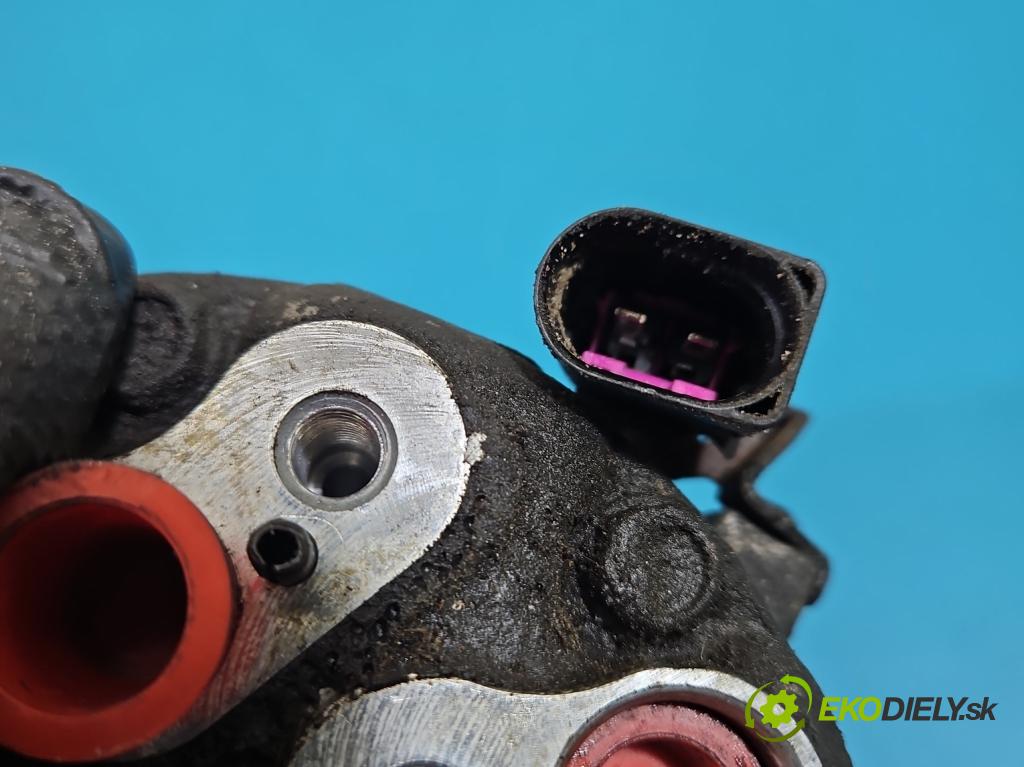 Seat Leon I 1999-2005 1.6 16V 105 hp manual 77 kW 1598 cm3 5- Kompresor: klíma 1J0820803K (Kompresor klimatizace)