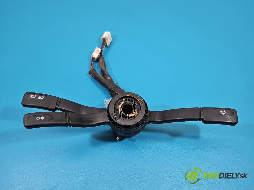 Peugeot Boxer I 1994-2006 2.5 TD 86 HP manual 63 kW 2446 cm3 5- prepínač komplex:  (Prepínacie páčky pod volantom)