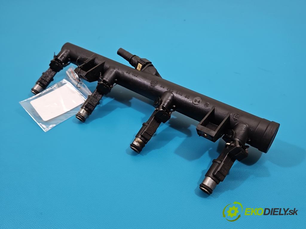 Peugeot 307 2.0 16V 136 HP manual 100 kW 1997 cm3 3- vstrek 01F003A (Vstrekovač paliva)