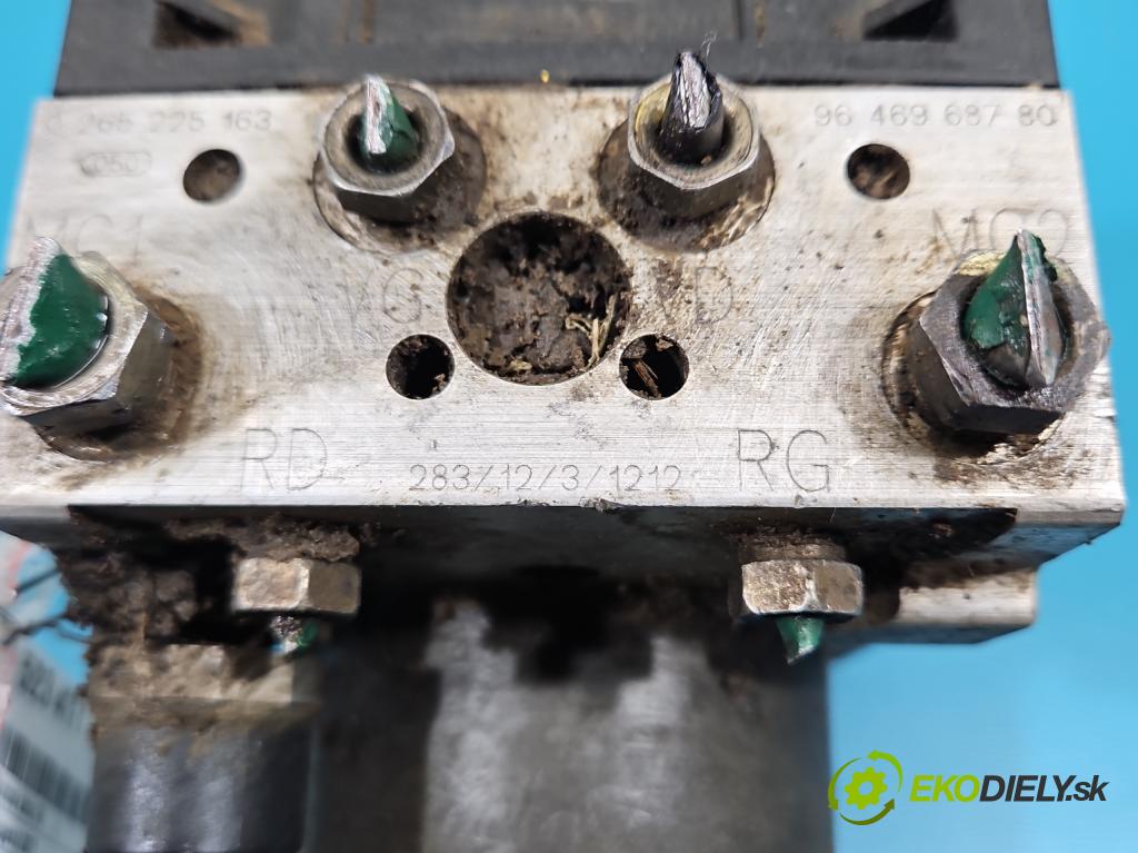 Peugeot 307 2.0 16V 136 HP manual 100 kW 1997 cm3 3- čerpadlo abs 0265950074 (Pumpa ABS)