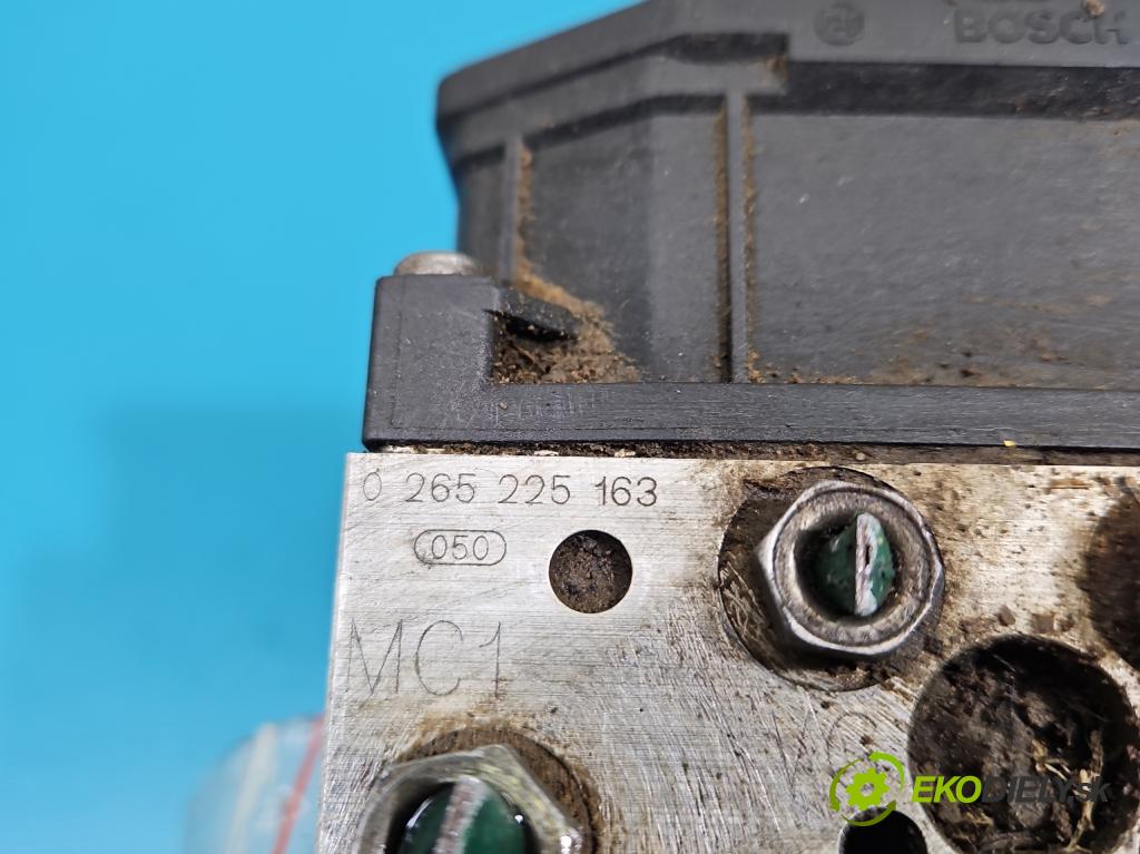 Peugeot 307 2.0 16V 136 HP manual 100 kW 1997 cm3 3- čerpadlo abs 0265950074 (Pumpa ABS)