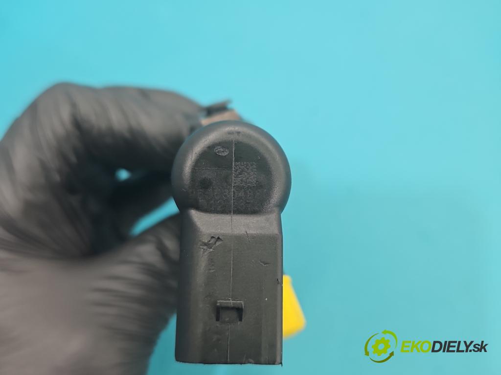 Citroen C2 1.4 HDI 68 HP manual 50 kW 1398 cm3 3- vstrek 9655304880 (Vstrekovač paliva)