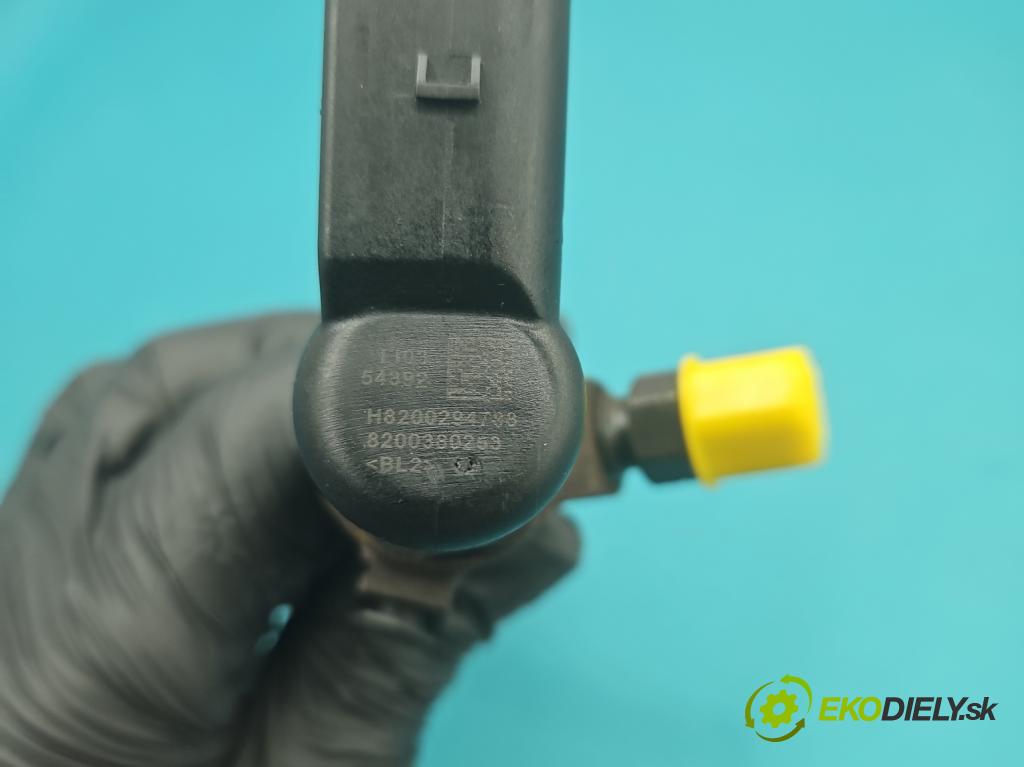 Renault Scenic II 2003-2009 1.5 dci 106 HP manual 78 kW 1461 cm3 5- vstrek H8200294788 (Vstrekovač paliva)