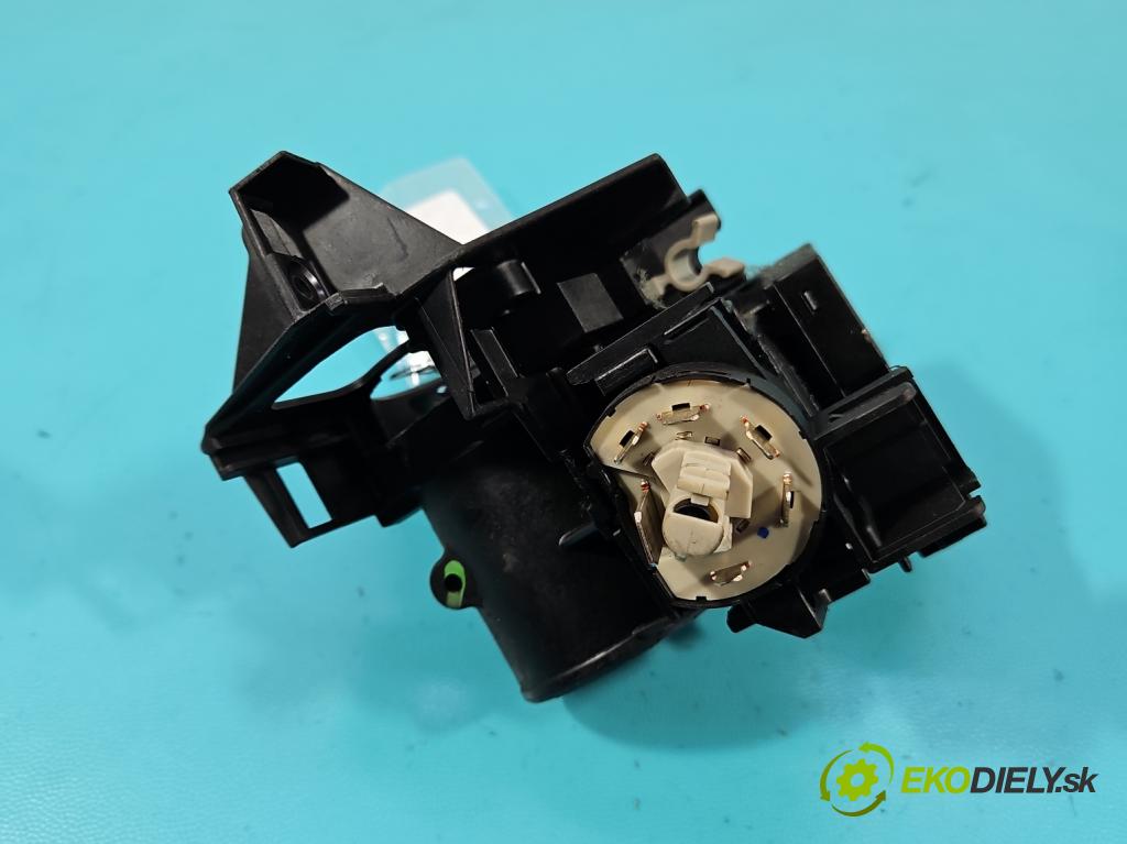 Opel Zafira A 1999-2005 2.0 DTI 101 HP manual 74 kW 1995 cm3 5- Spínačka  (Spínacia skrinka)