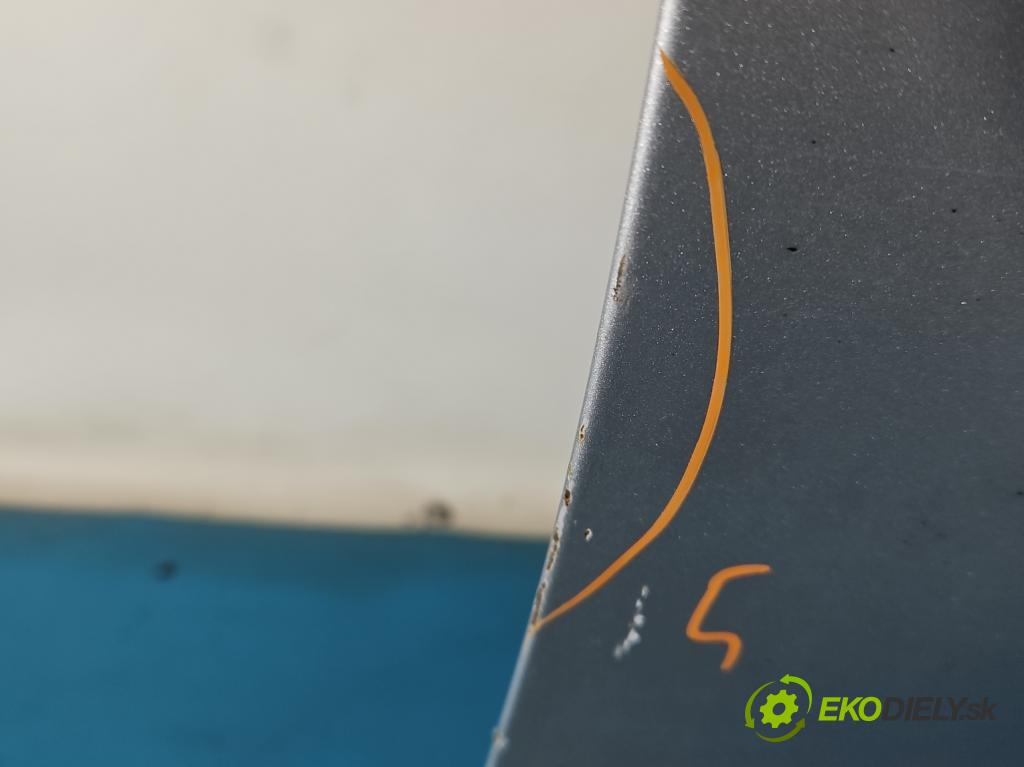 Audi A6 C6 2004-2011 2.7 TDI 179KM automatic 132 kW 2698 cm3 5- dvere predné pravé  (Kľučka dverí ostatné)