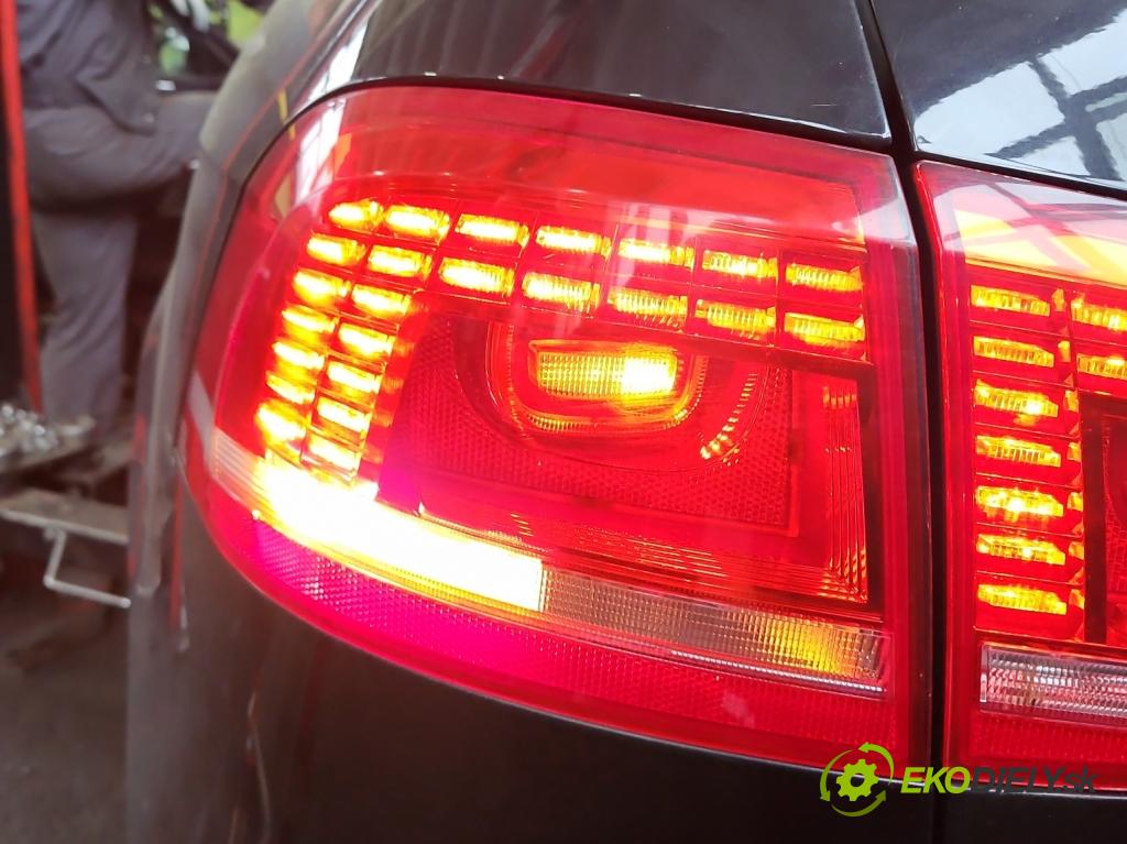 Vw Passat B7 2010-2014 2.0 TSI 211KM automatic 155 kW 1984 cm3 5- světlo zadní levé  (Klika dveří ostatní)