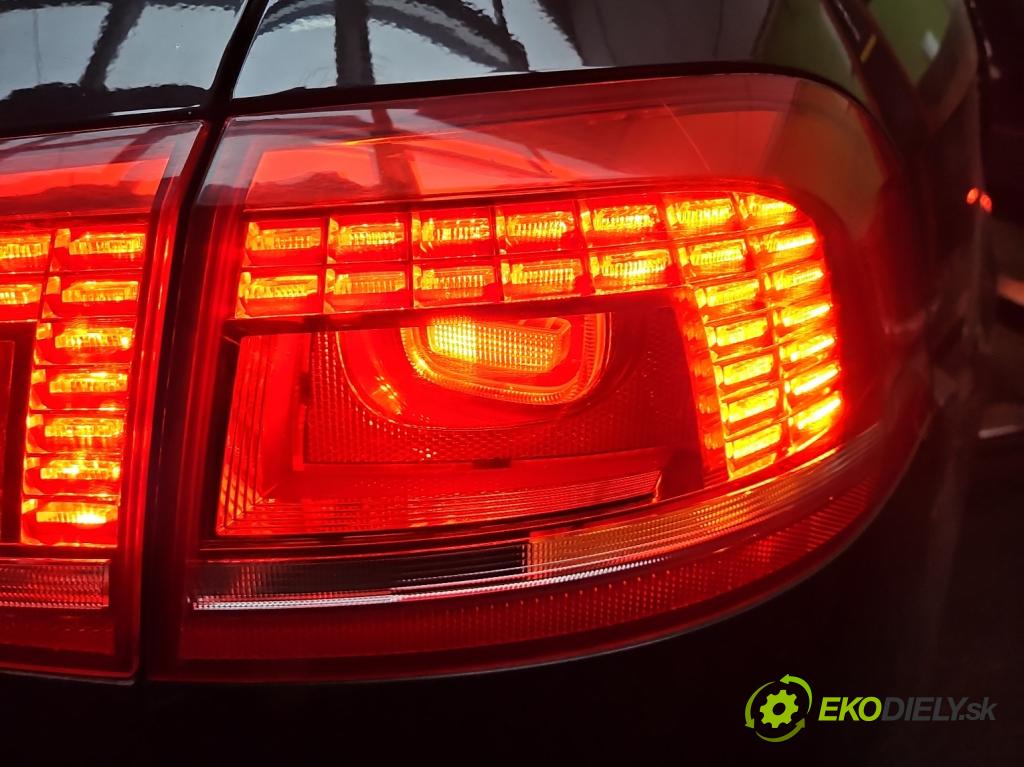 Vw Passat B7 2010-2014 2.0 TSI 211KM automatic 155 kW 1984 cm3 5- světlo zadní pravé  (Klika dveří ostatní)