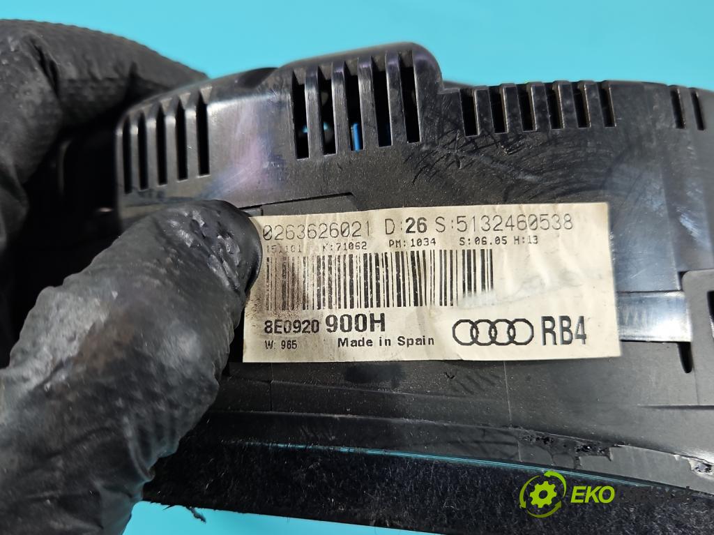 Audi A4 B6 2000-2004 2.0 20v 131 HP manual 96 kW 1984 cm3 4- prístrojovka/ budíky 8E0920900H (Prístrojová doska)