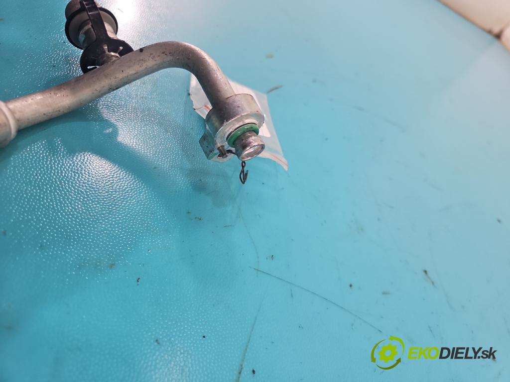 Hyundai I30 II 2012-2016 1.6 crdi 110 HP manual 81 kW 1582 cm3 5- rúrka klimatizácie 97762-A6250