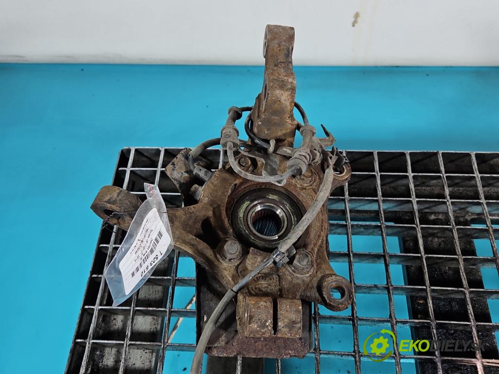 Hyundai I30 II 2012-2016 1.6 crdi 110 HP manual 81 kW 1582 cm3 5- náboj ľavé  (Náboj kolesa)